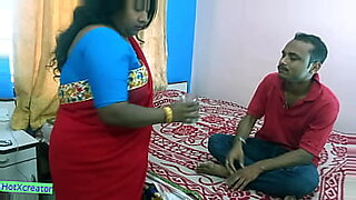 Tamilisches Paar lässt sich auf leidenschaftliche Tittenspiele ein