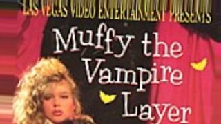 Η Vampire Muffy παίρνει σκληρή δράση διπλής διείσδυσης